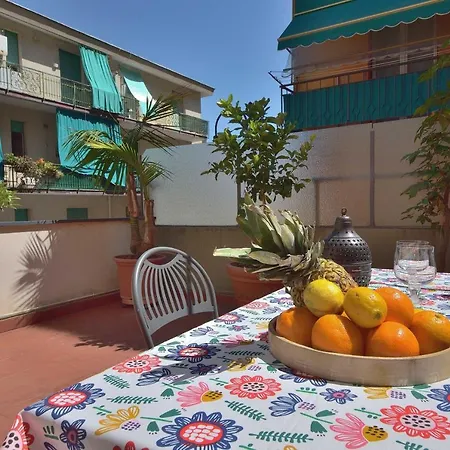 Apartment Casa Camelia - Terrazza Privata, A 15 Minuti A Piedi Dalle Spiagge Wifi E Ac Santa Margherita Ligure